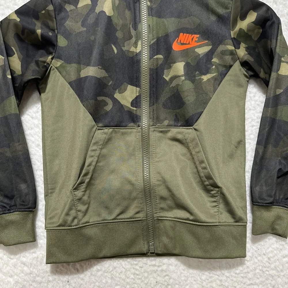 Nike boys camo
